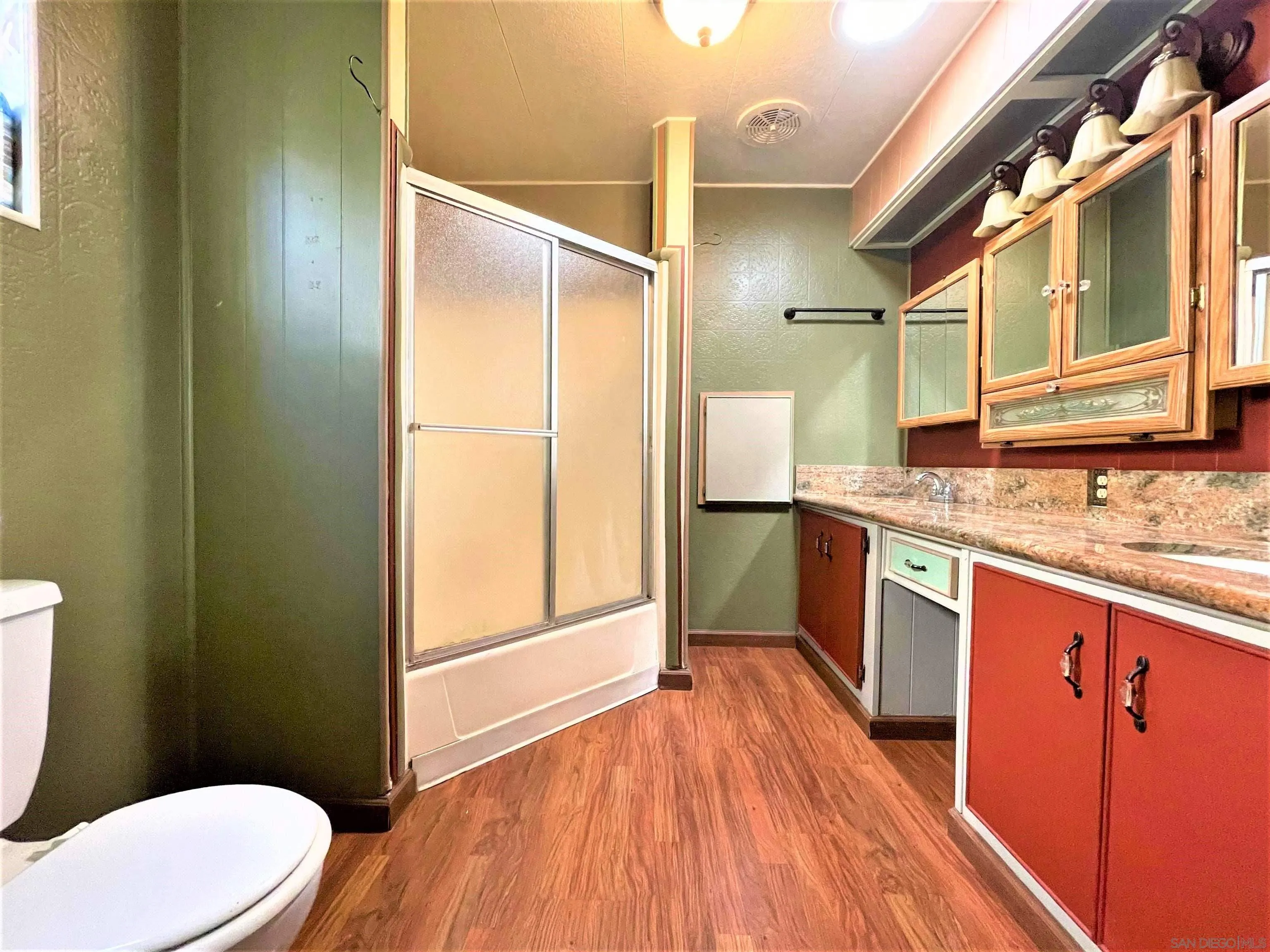 2515 Sweetwater Road Spring Valley, CA 91977 - Photo 33 of 64 Gallery Image 33