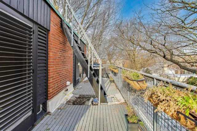 $410,000 | 5551 South University Avenue, Unit 3, Chicago, IL 60637