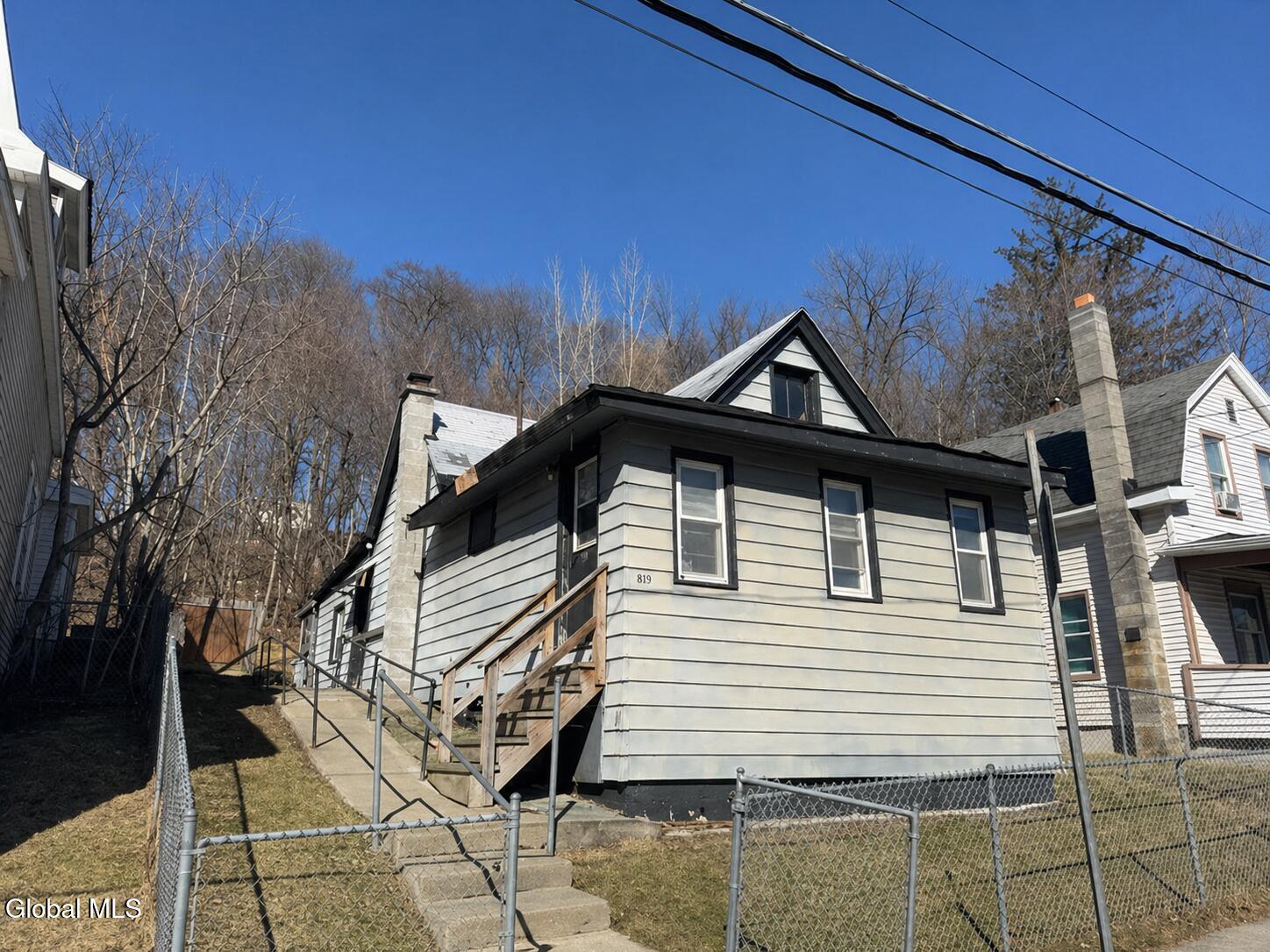 839 5th Street Rensselaer, NY 12144 - Photo 1 of 8 836Front
