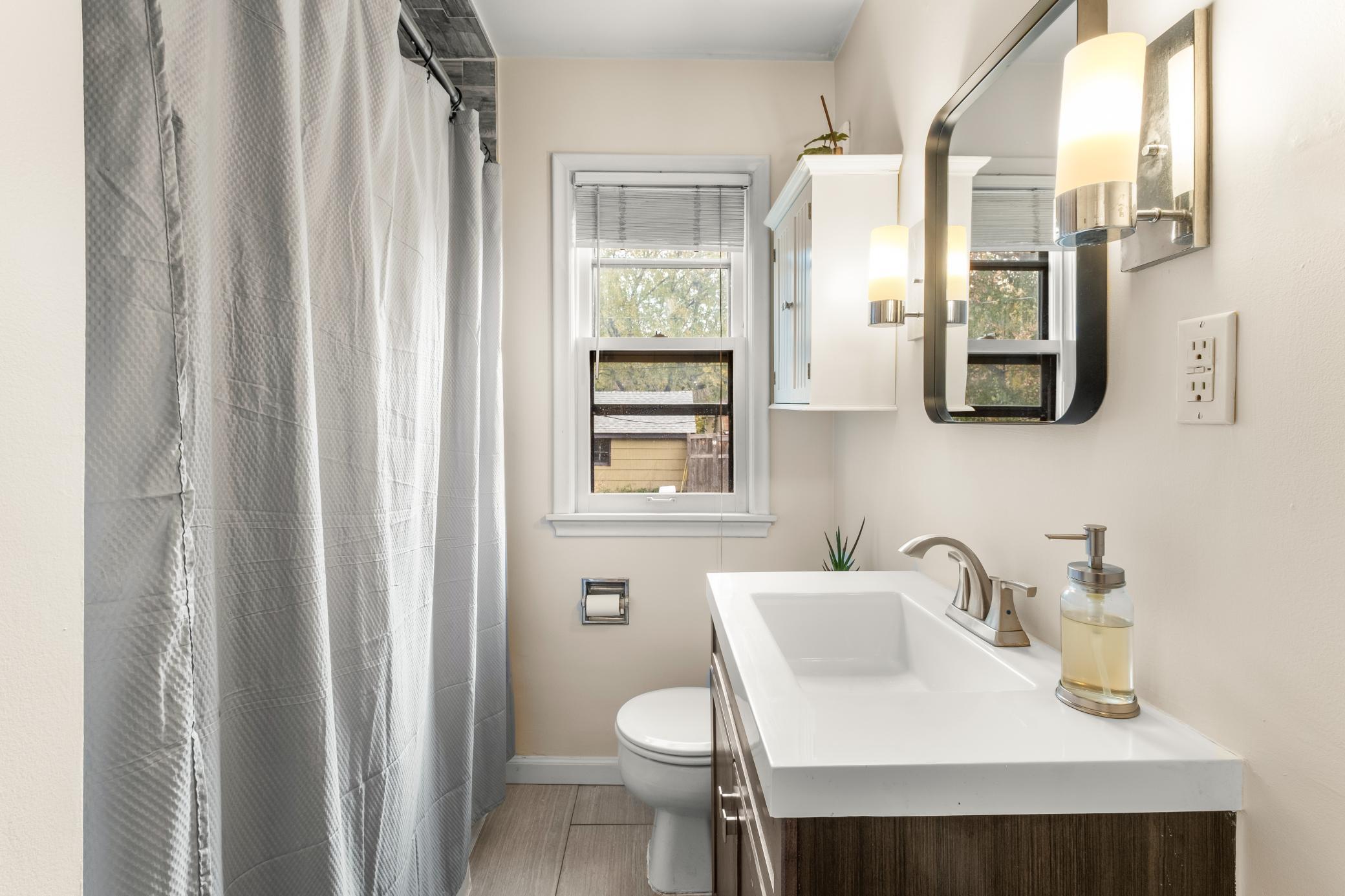 5525 Nokomis Avenue Minneapolis, MN 55417 - Photo 12 of 33