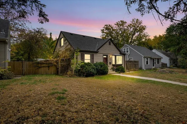 $390,000 | 5525 Nokomis Avenue, Minneapolis, MN 55417