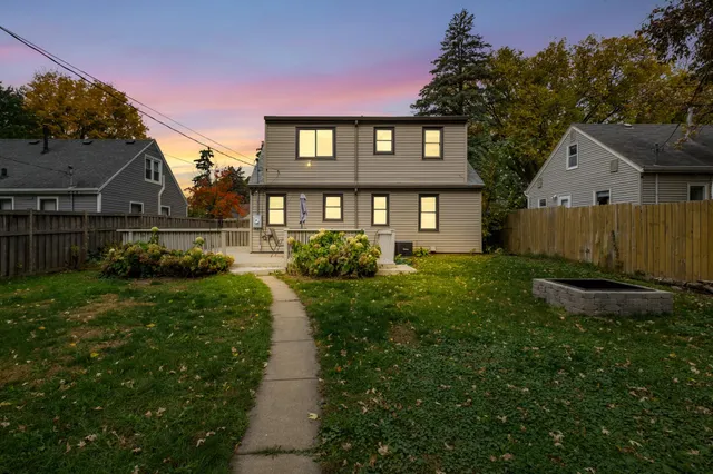 $390,000 | 5525 Nokomis Avenue, Minneapolis, MN 55417