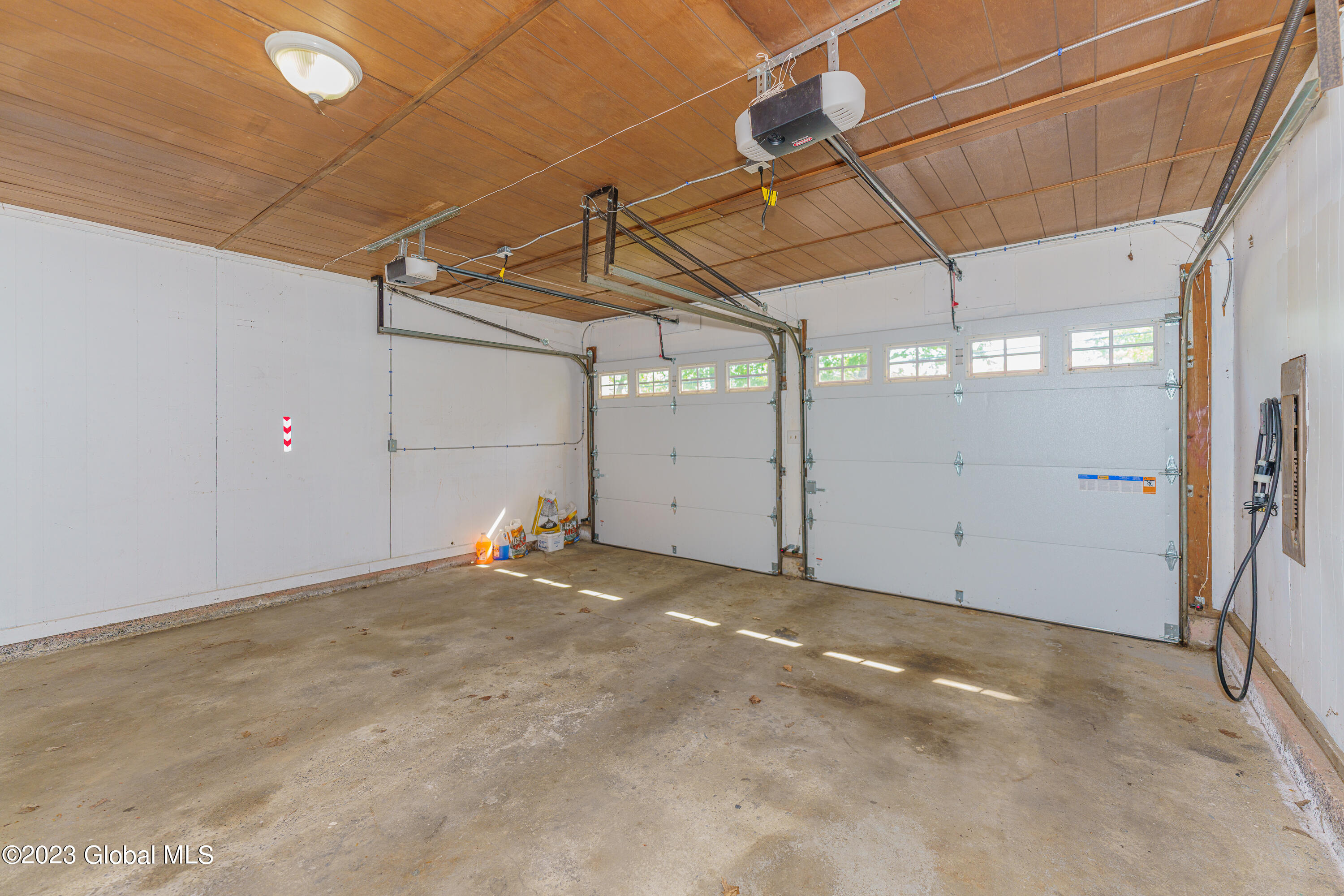 948 Midline Road Perth, NY 12010 - Photo 20 of 26 10Garage 2