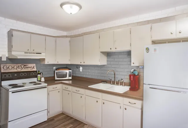 $249,000 | N3172 Lake Drive, Wautoma, WI 54982