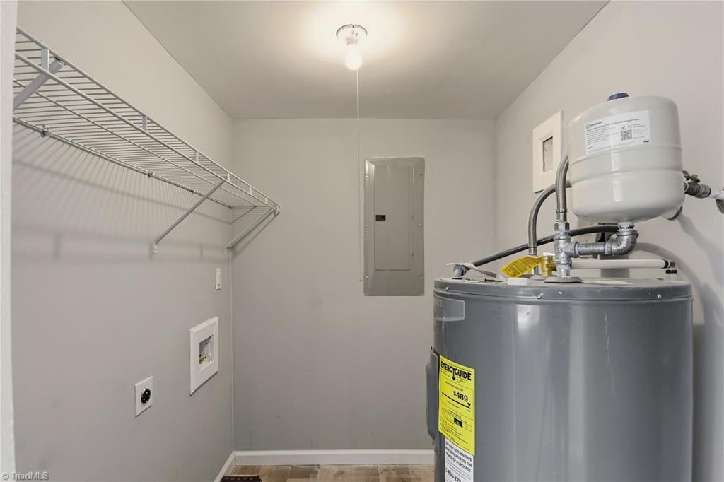 1408 Willow Road Greensboro, NC 27401 - Photo 11 of 25