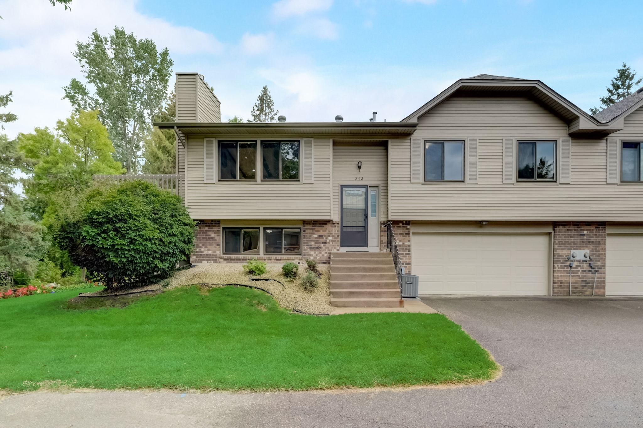 842 Sherwood Road Shoreview, MN 55126 - Photo 1 of 1