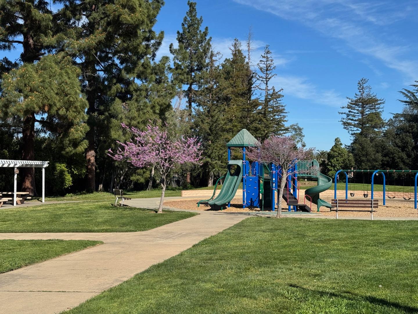 219 Longridge Road Los Gatos, CA 95032 - Photo 23 of 32