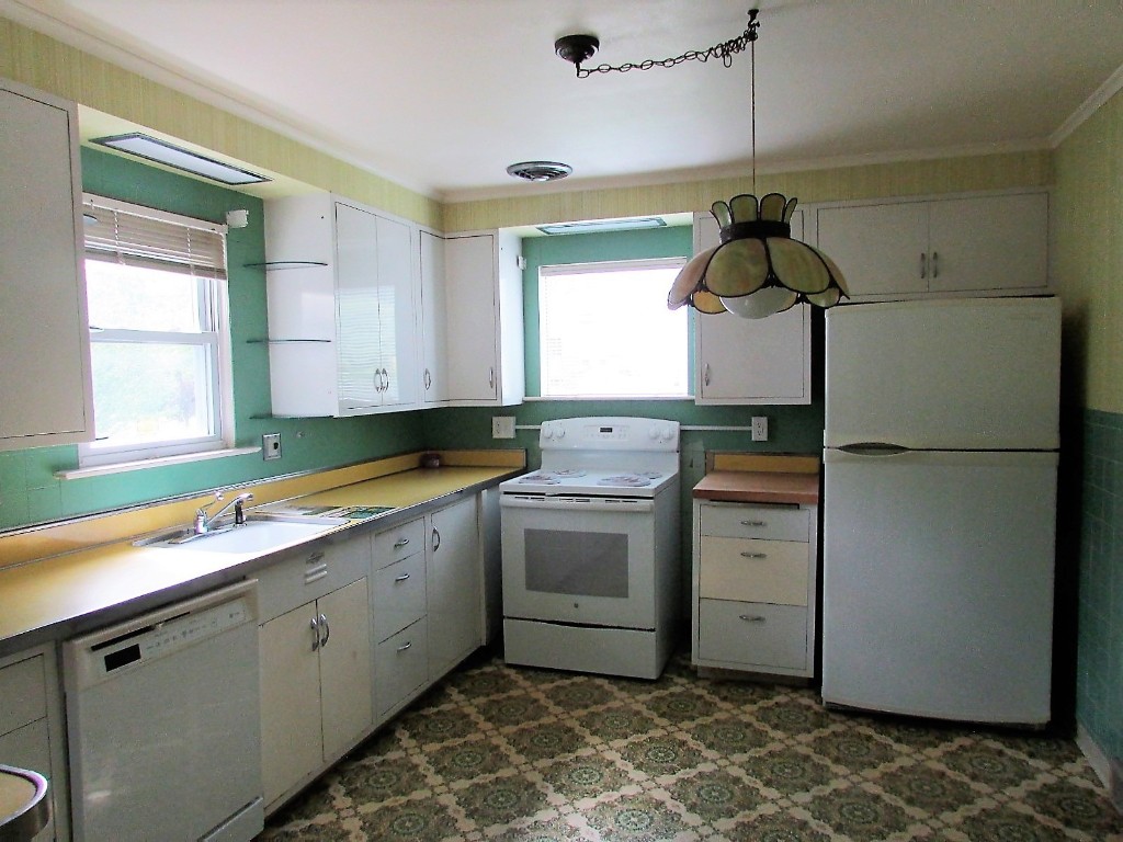 39 Brookfield Road Binghamton, NY 13903 - Photo 9 of 33 Gallery Image 9