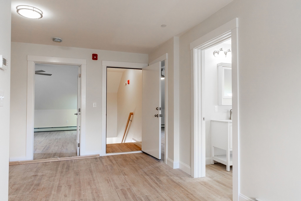 71 Friend Street, Unit 4 Gloucester, MA 01930 - Photo 3 of 13
