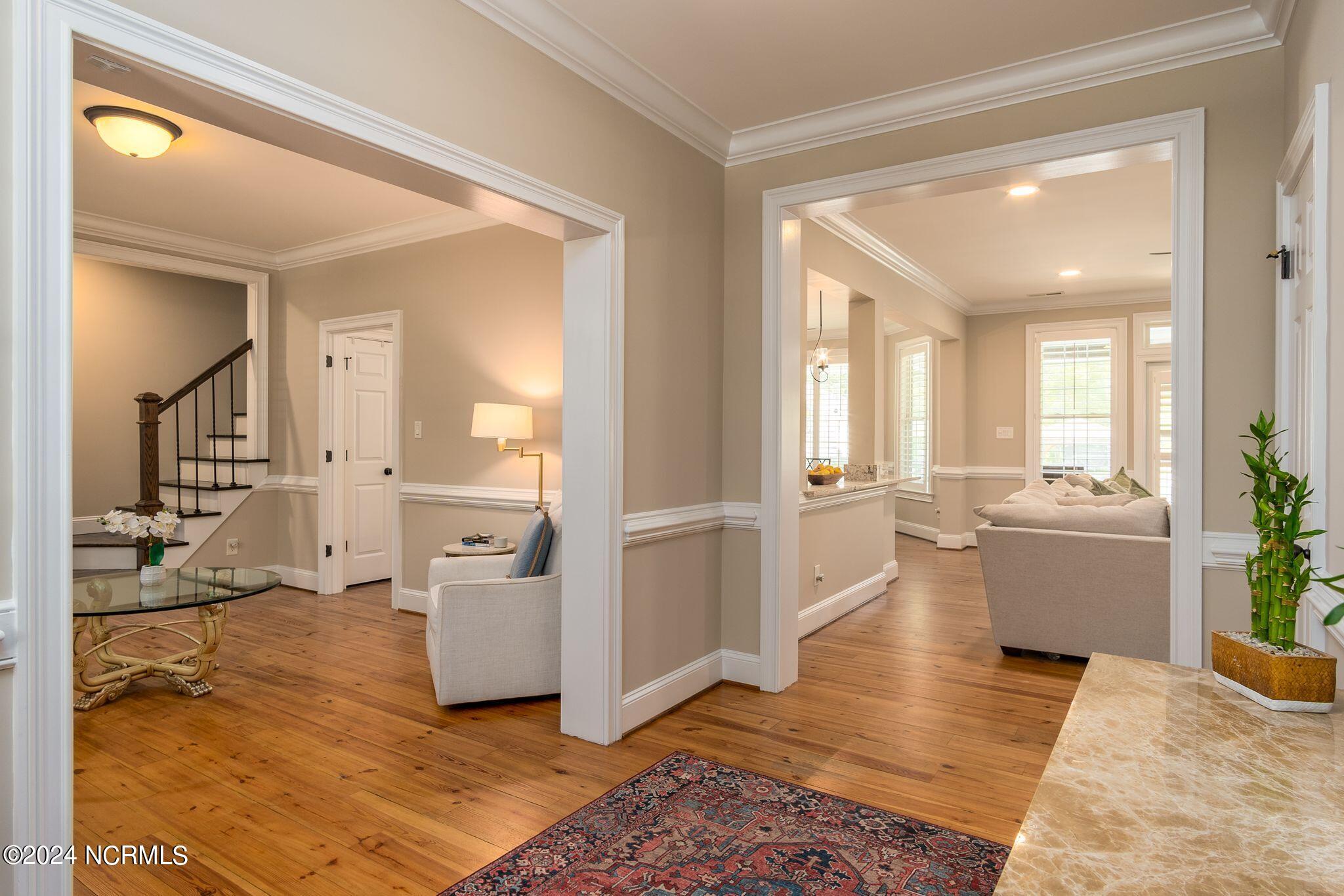 29 Gables Road New Bern, NC 28562 - Photo 15 of 104 Entryway