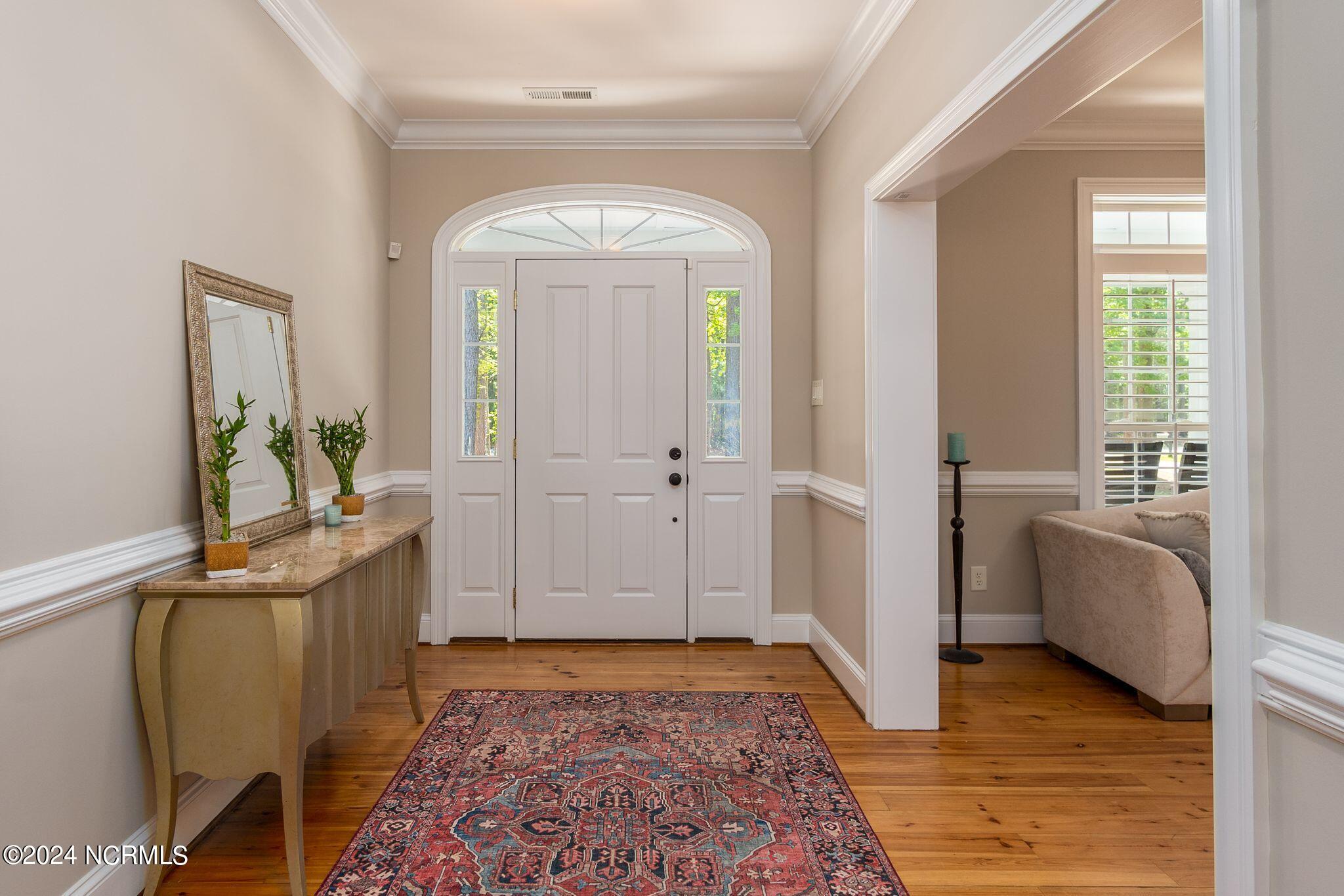 29 Gables Road New Bern, NC 28562 - Photo 16 of 104 Entryway