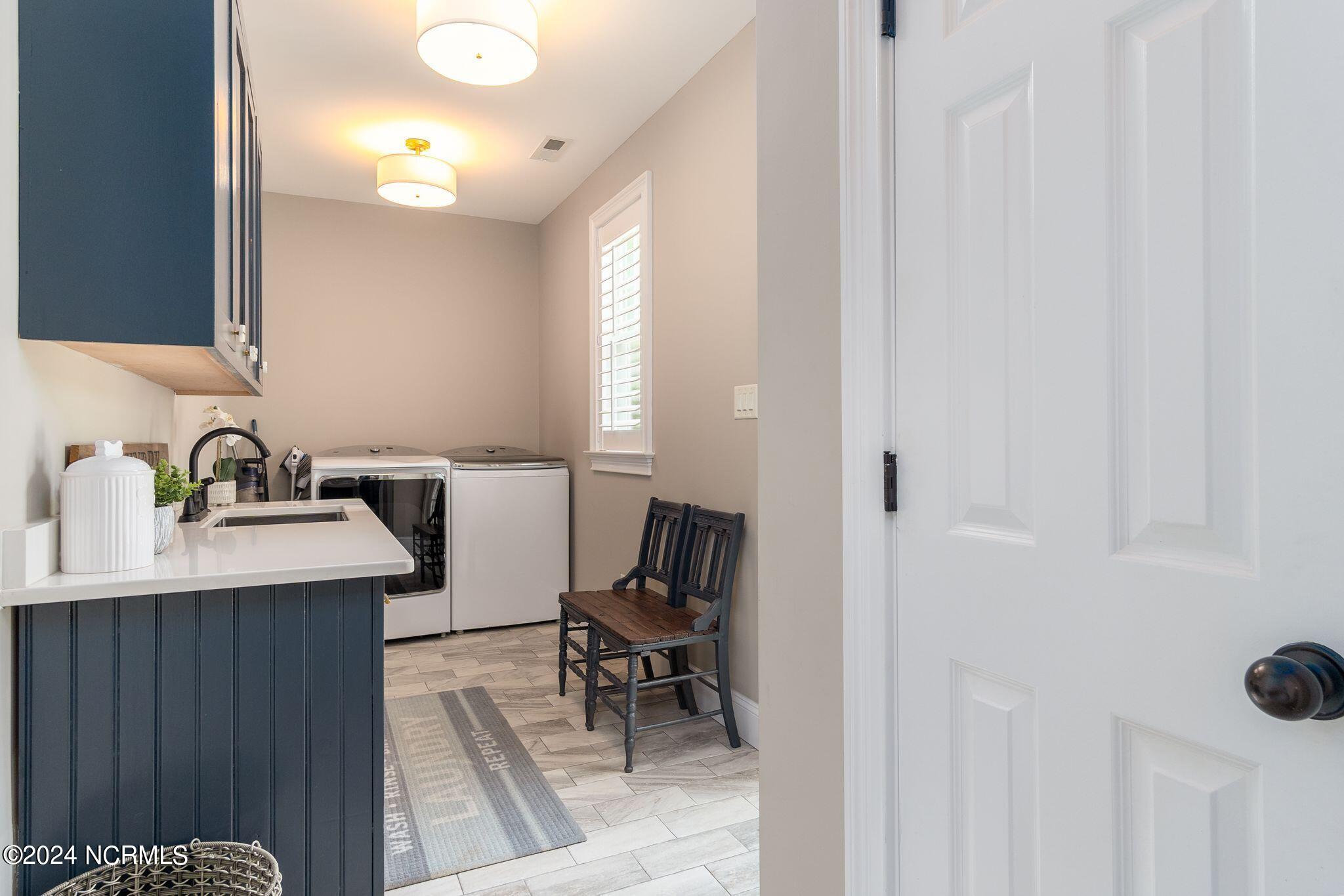 29 Gables Road New Bern, NC 28562 - Photo 28 of 104 Laundry