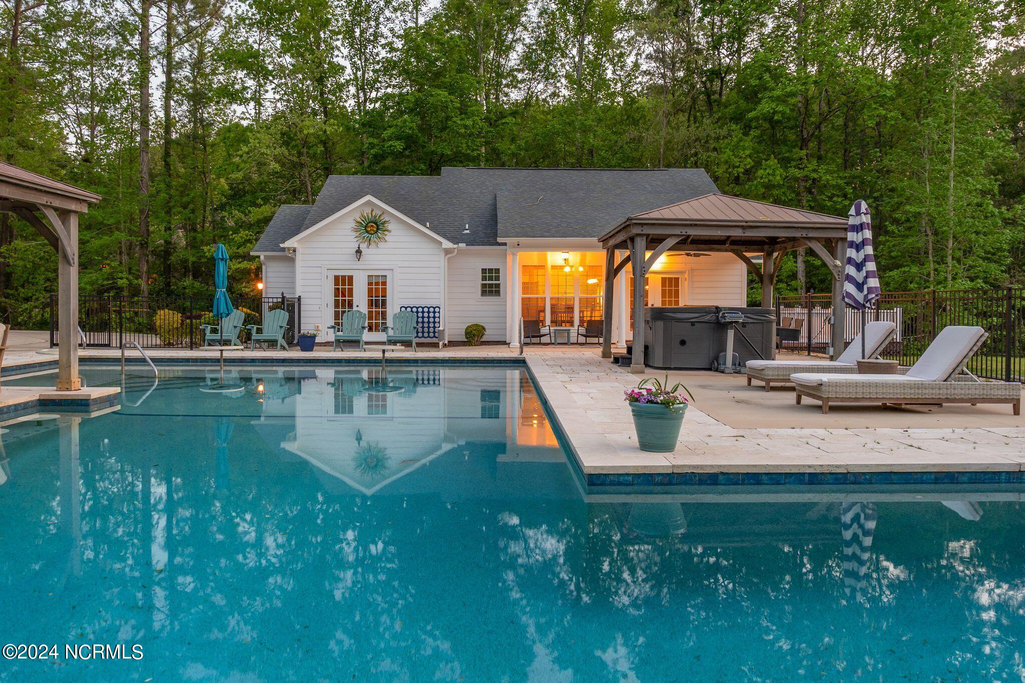 29 Gables Road New Bern, NC 28562 - Photo 63 of 104 Rear