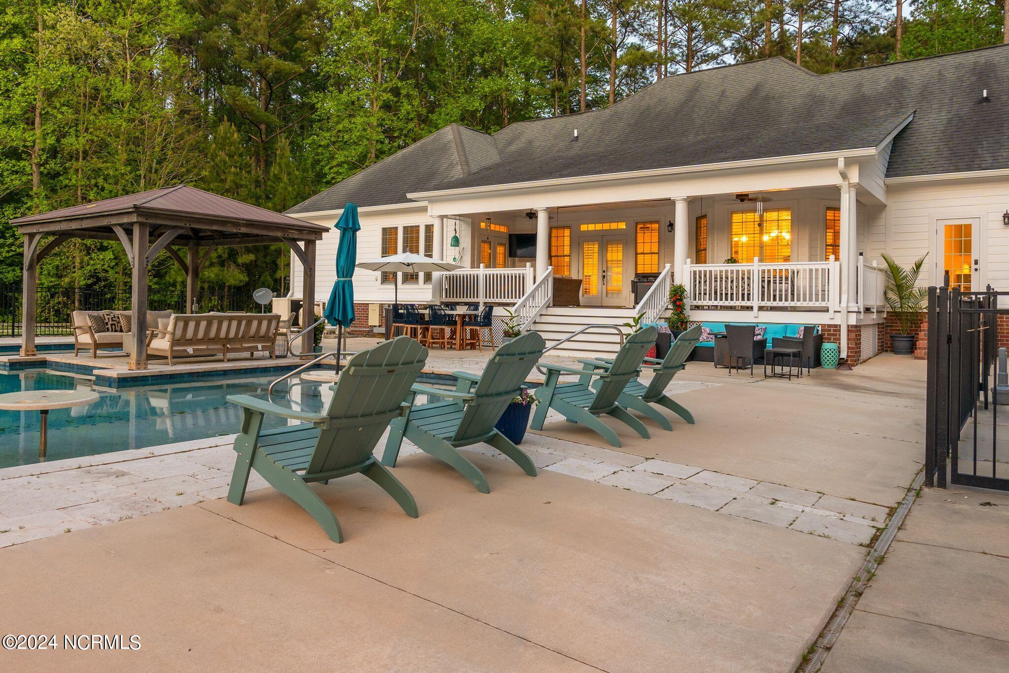 29 Gables Road New Bern, NC 28562 - Photo 65 of 104 Rear