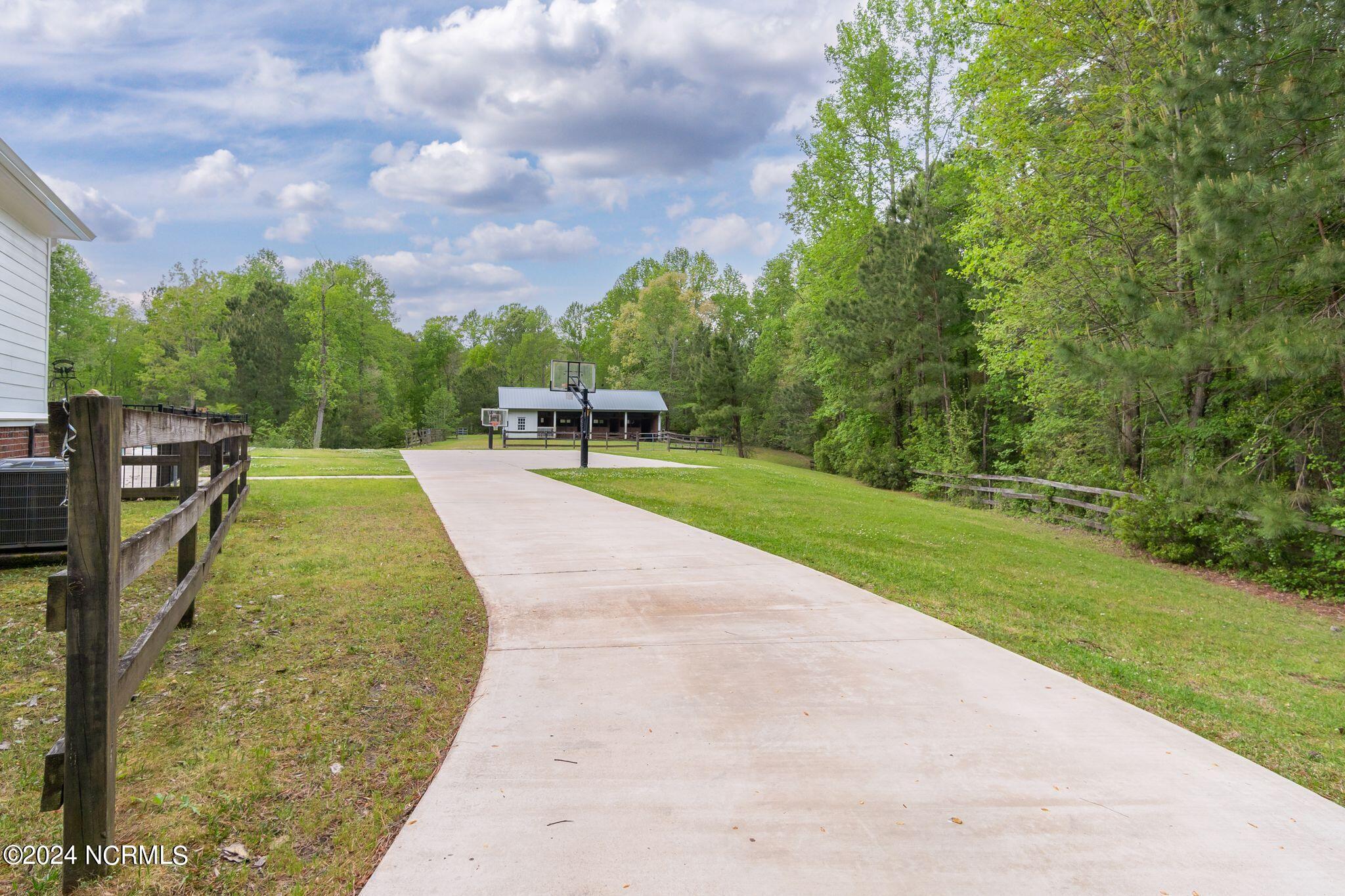 29 Gables Road New Bern, NC 28562 - Photo 87 of 104 Rear