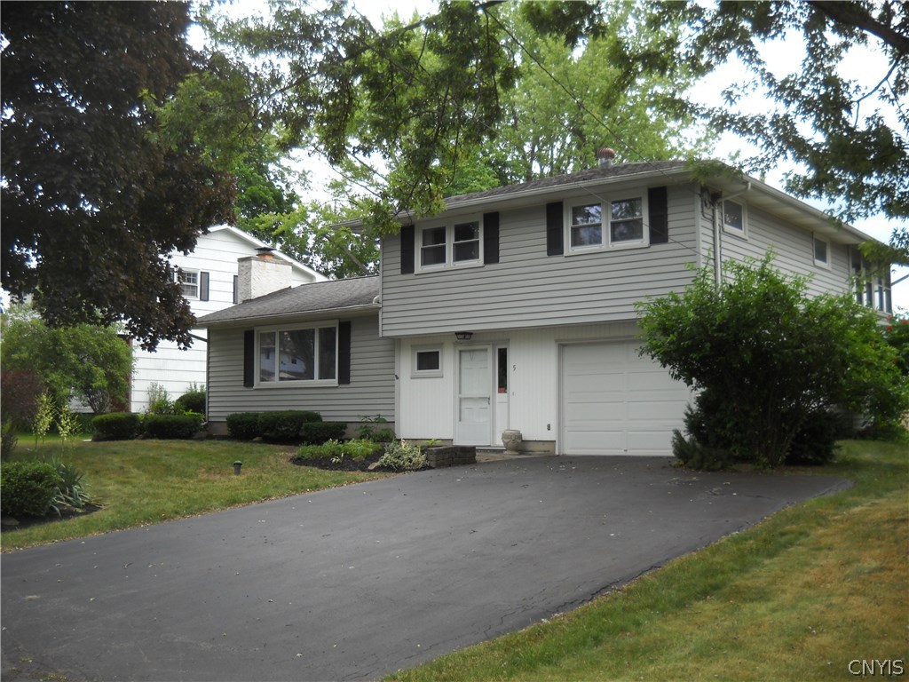 5 Lark Path Liverpool, NY 13090 - Photo 1 of 1 Gallery Image 1