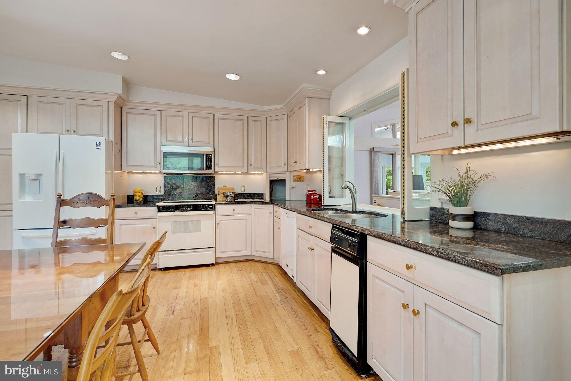 3804 Hummer Road Annandale, VA 22003 - Photo 27 of 64 Gallery Image 27