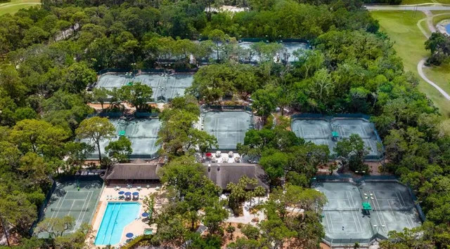 $275,000 | 4983 Greencroft Road, Unit 181, Sarasota, FL 34235