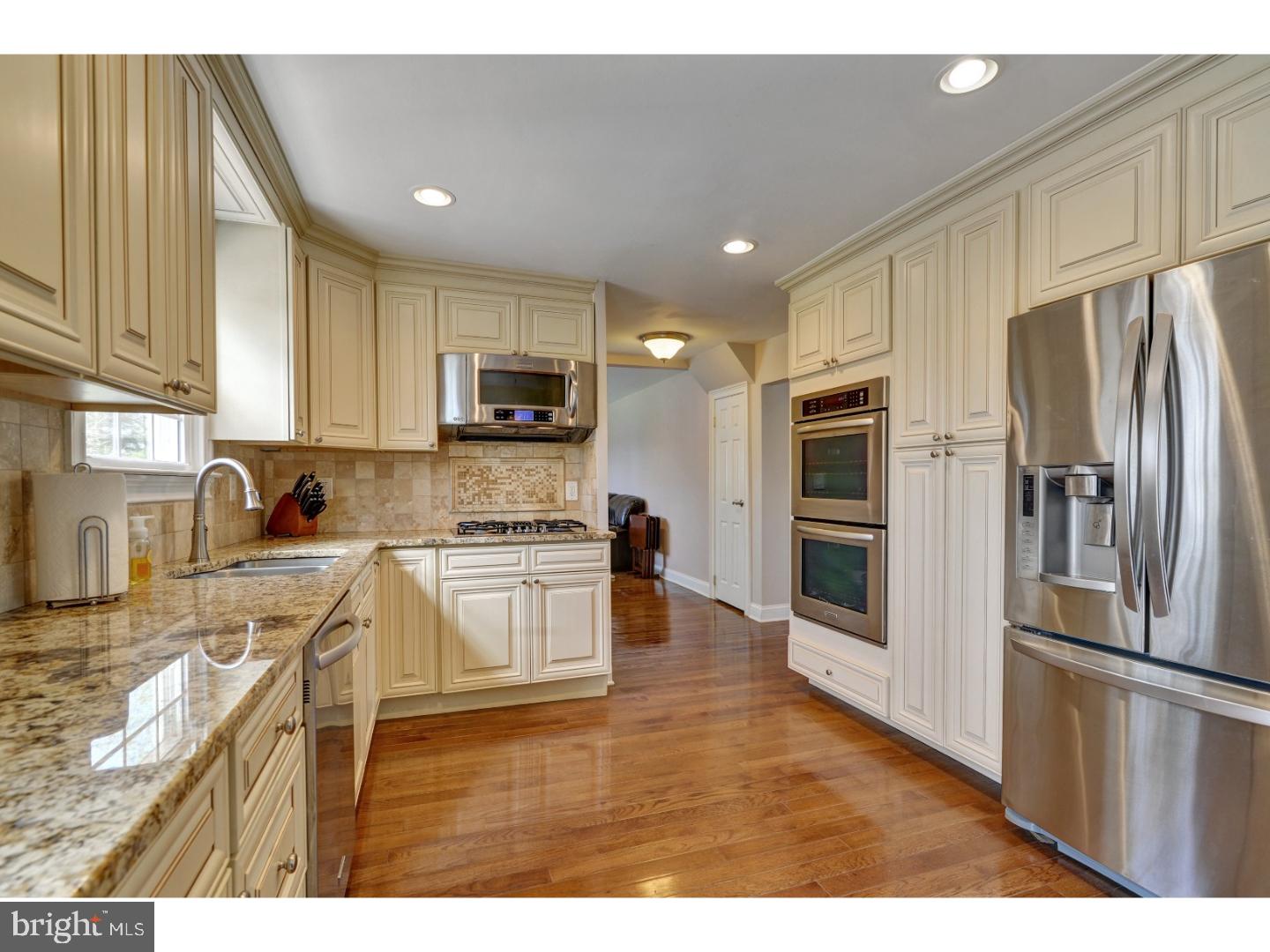 24 Shellflower Lane Hamilton Square, NJ 08690 - Photo 8 of 22 Gallery Image 8