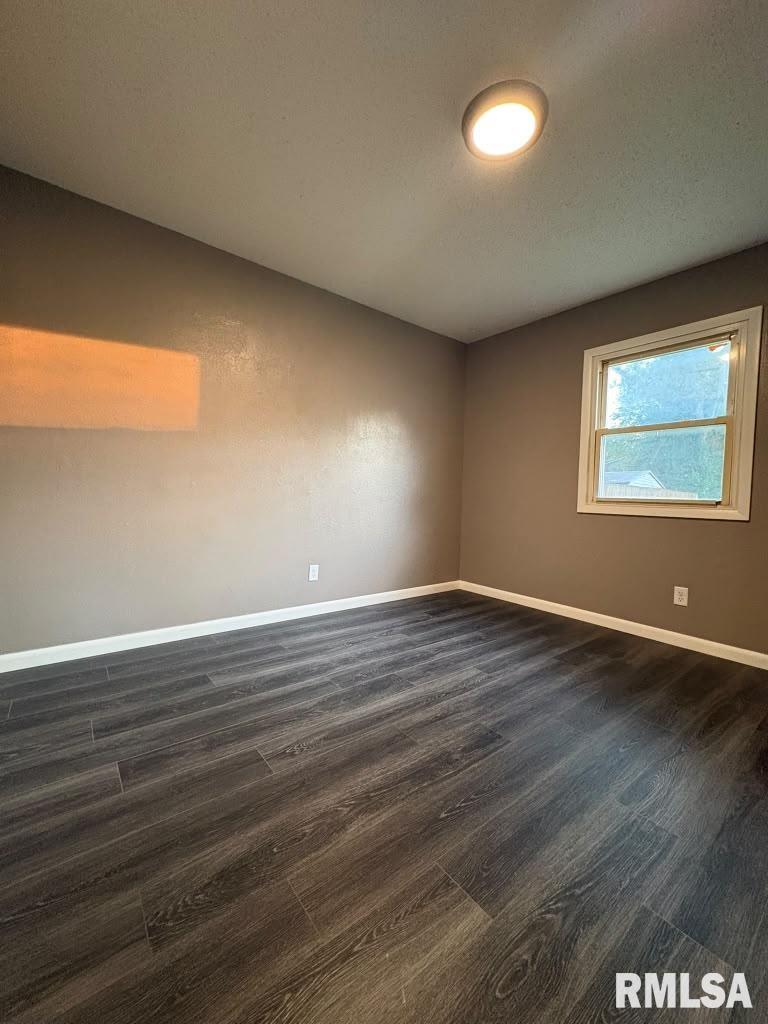2043 Scarborough Road Springfield, IL 62702 - Photo 7 of 31