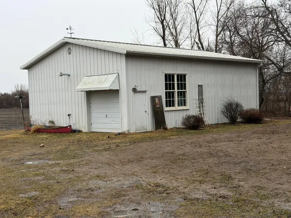 $359,900 | 16604 750th Avenue, Albert Lea, MN 56007