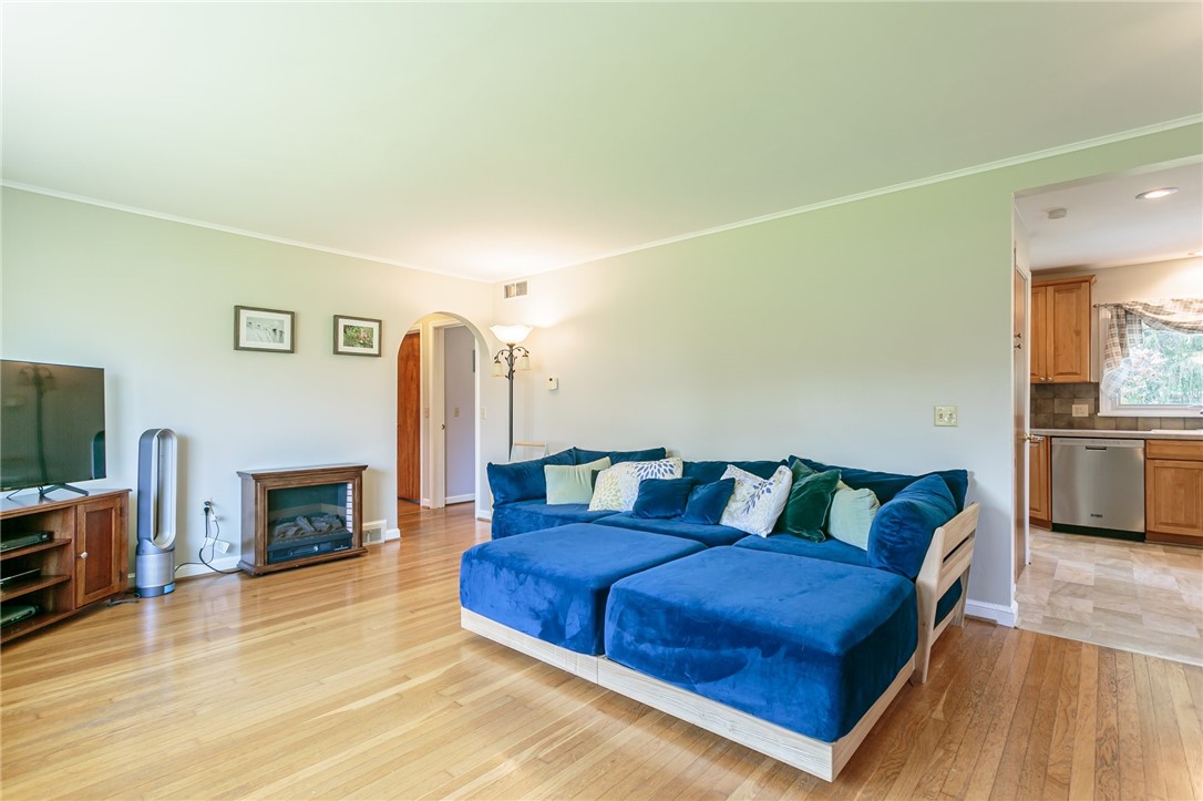 265 Mason Road Perinton, NY 14450 - Photo 9 of 45