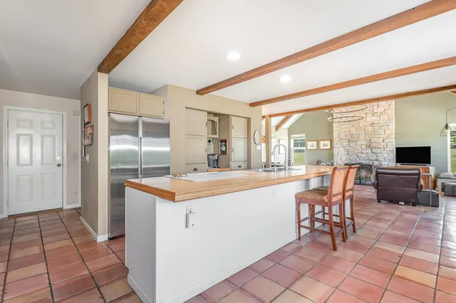 $1,195,000 | 5284 Harvey Road, Caledonia, IL 61011