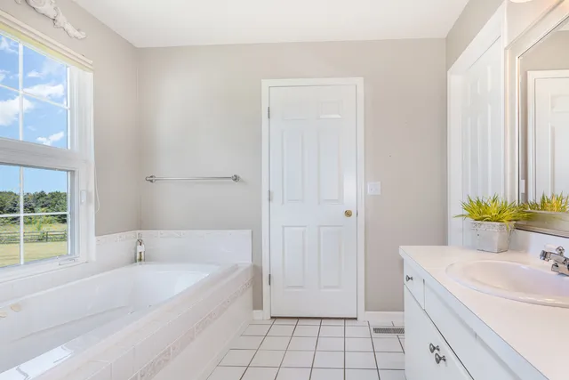 $1,195,000 | 5284 Harvey Road, Caledonia, IL 61011