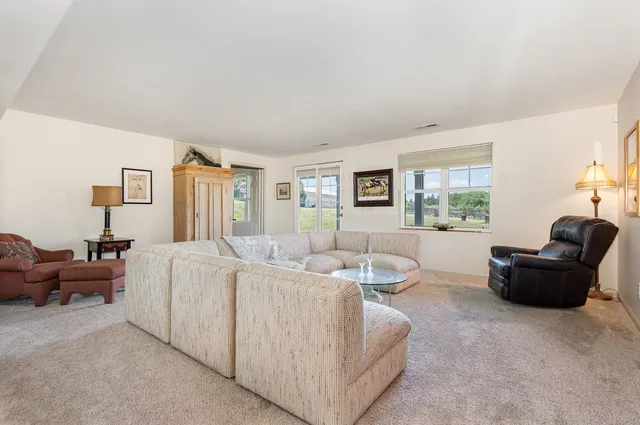 $1,195,000 | 5284 Harvey Road, Caledonia, IL 61011