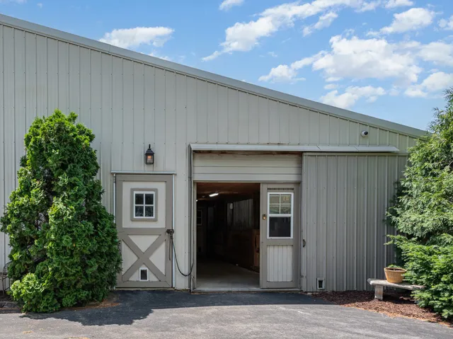 $1,195,000 | 5284 Harvey Road, Caledonia, IL 61011