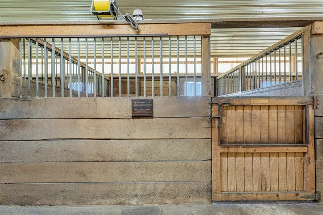 $1,195,000 | 5284 Harvey Road, Caledonia, IL 61011