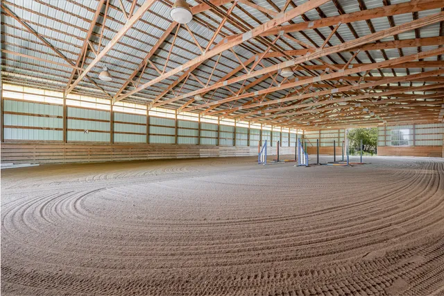 $1,195,000 | 5284 Harvey Road, Caledonia, IL 61011