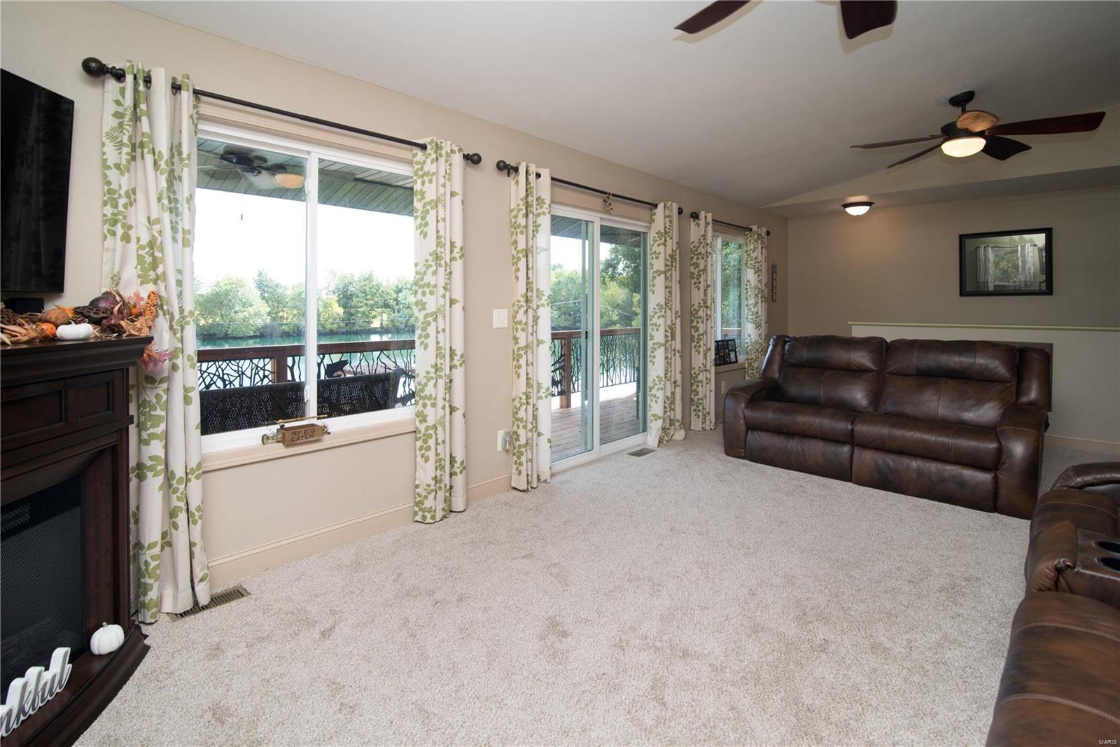 17126 Lark Road Nashville, IL 62263 - Photo 17 of 47 Gallery Image 17