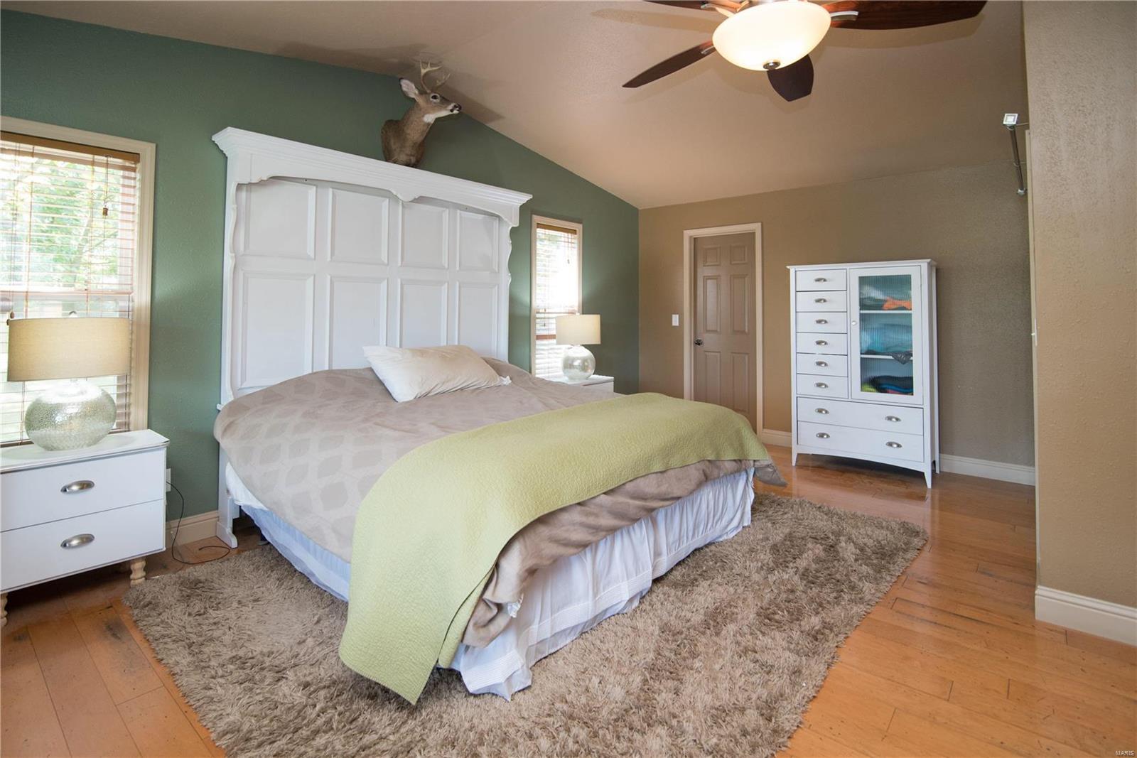 17126 Lark Road Nashville, IL 62263 - Photo 10 of 47 Gallery Image 10