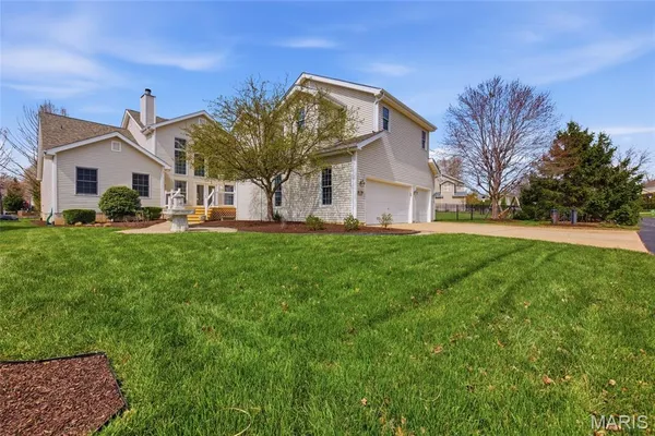 $735,000 | 792 Thunder Hill Drive, O'Fallon, MO 63368
