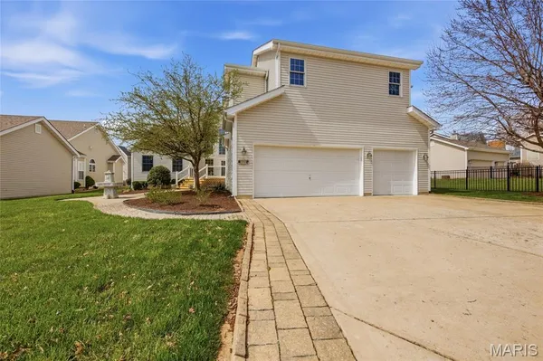 $735,000 | 792 Thunder Hill Drive, O'Fallon, MO 63368