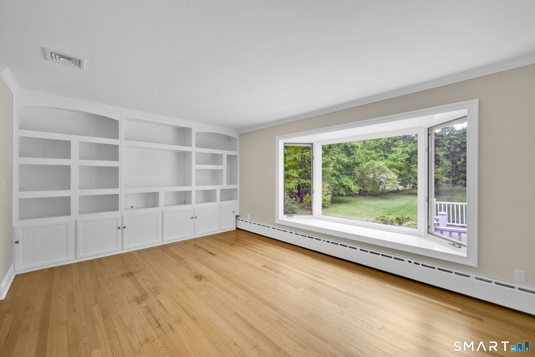 12 Unity Drive Trumbull, CT 06611 - Photo 7 of 38