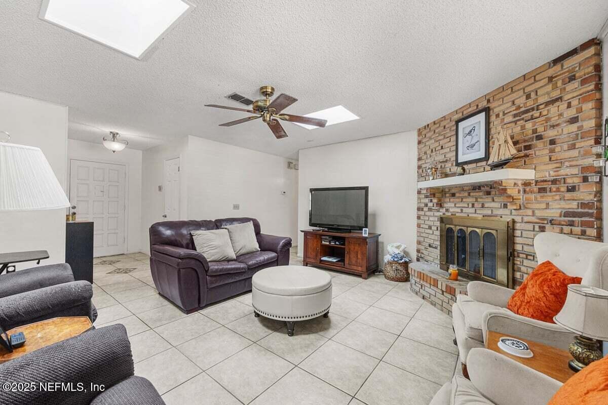 5193 Wembley Road Jacksonville, FL 32257 - Photo 13 of 31 Photo - 017 (2)