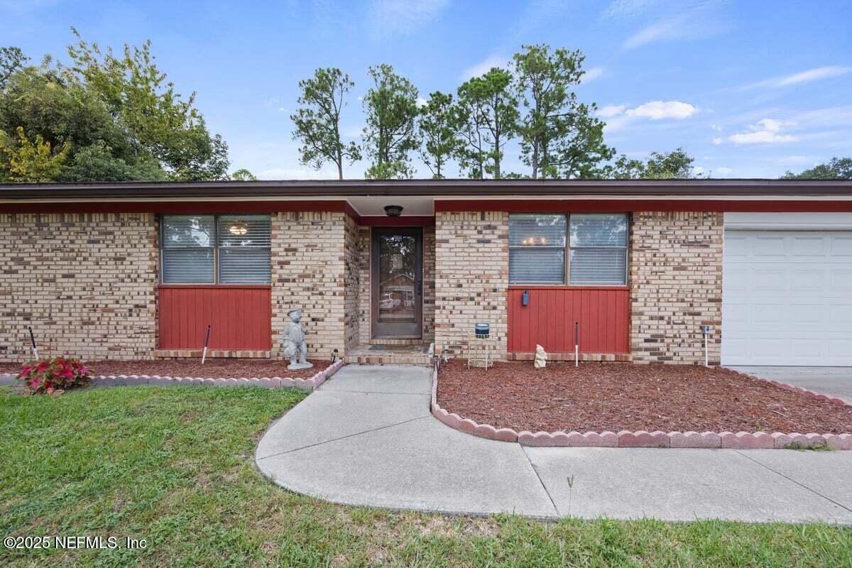 5193 Wembley Road Jacksonville, FL 32257 - Photo 2 of 31 Photo - 004 (1)