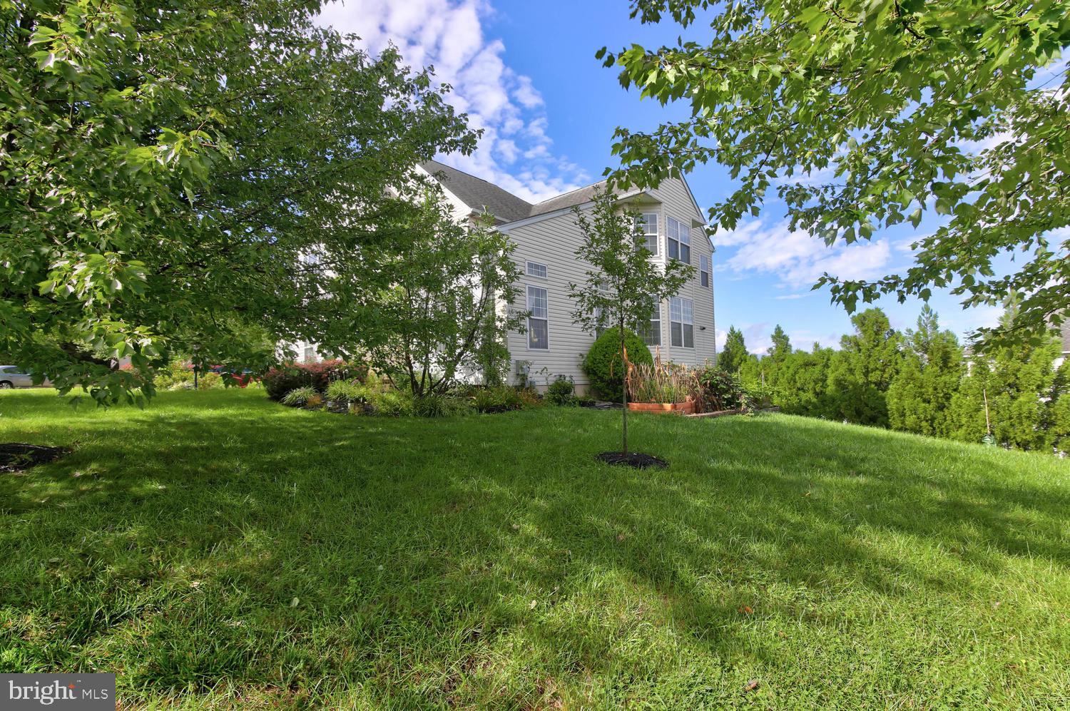 114 Mclaughlin Drive Aston, PA 19014 - Photo 35 of 37