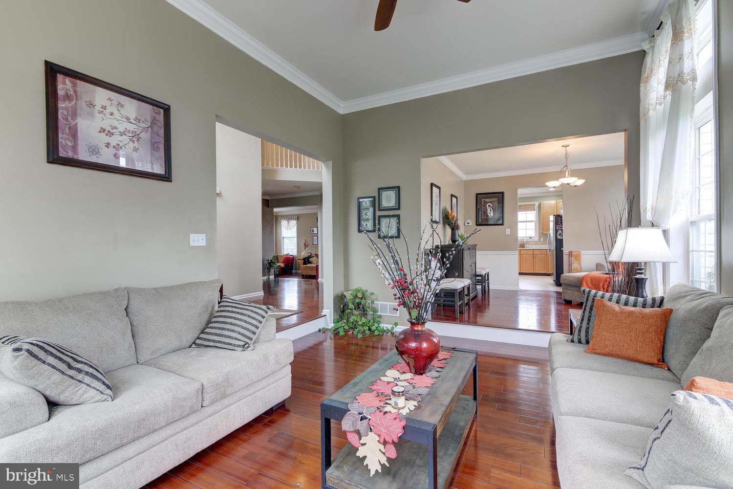 114 Mclaughlin Drive Aston, PA 19014 - Photo 5 of 37