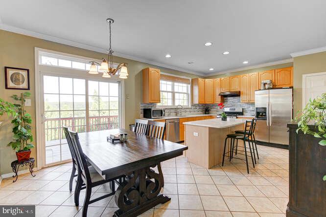 114 Mclaughlin Drive Aston, PA 19014 - Photo 10 of 37