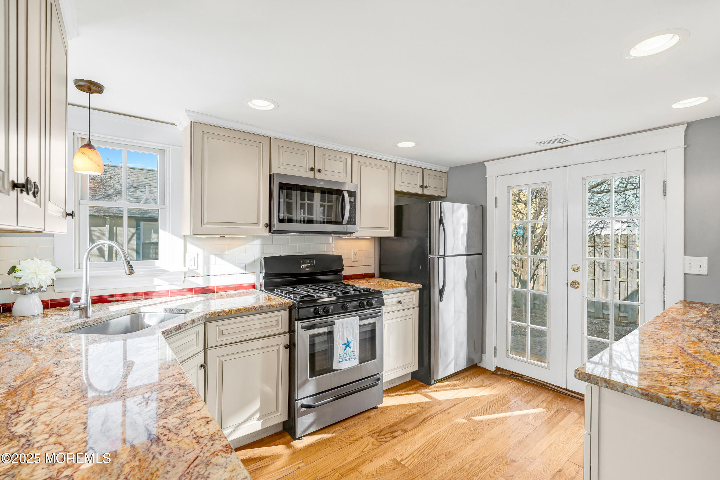 81 Inskip Avenue Ocean Grove, NJ 07756 - Photo 20 of 86 Large Sunlit Kitchen