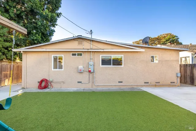 $533,000 | 372 Acacia Street, Vacaville, CA 95688