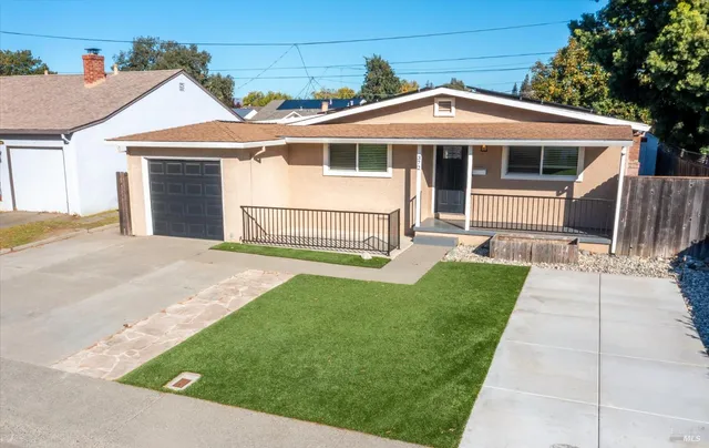 $533,000 | 372 Acacia Street, Vacaville, CA 95688