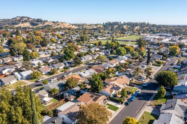 $533,000 | 372 Acacia Street, Vacaville, CA 95688