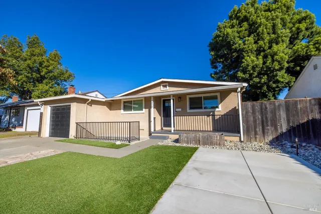 $533,000 | 372 Acacia Street, Vacaville, CA 95688