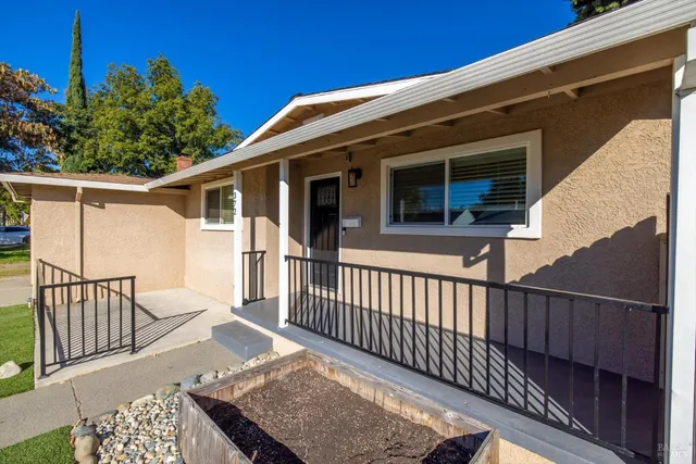 $533,000 | 372 Acacia Street, Vacaville, CA 95688
