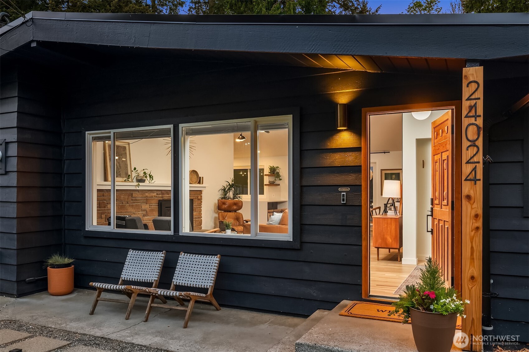 24024 95th Place West Edmonds, WA 98020 - Photo 4 of 40
