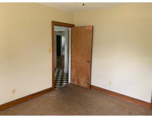 940 Stafford Road Fall River, MA 02721 - Photo 14 of 41 Gallery Image 14
